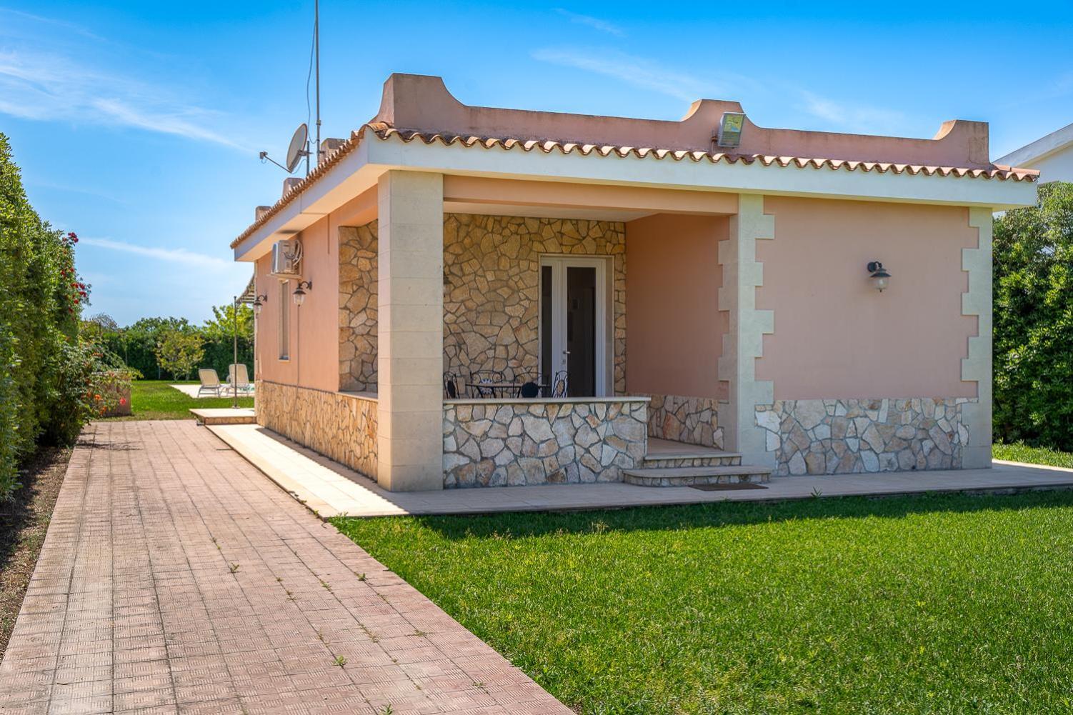 Villa Bouganville Con Piscina By Wonderful Italy Syracuse Exterior photo